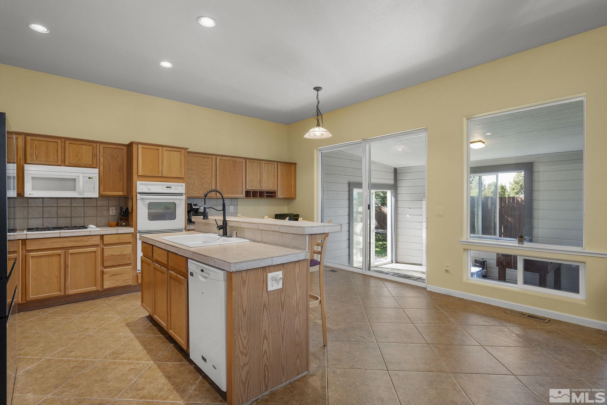 747 Silver Run Drive Reno, NV 89521 - Photo 6 of 32 Photo 6