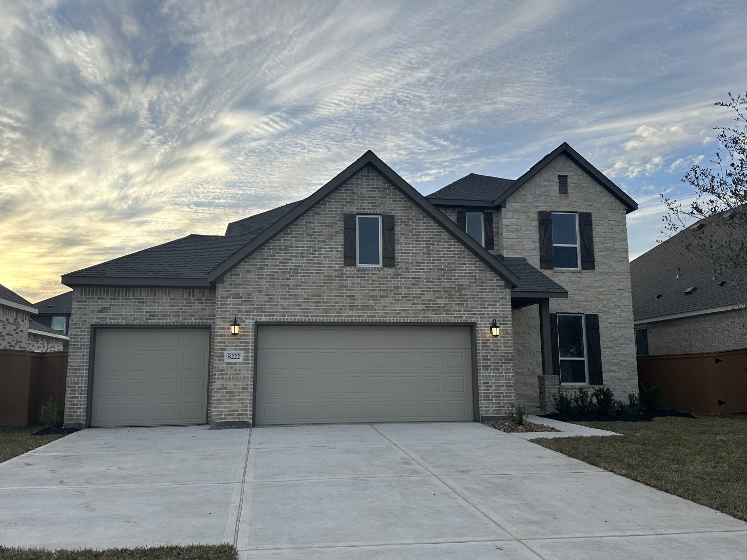 a front view of house with yard