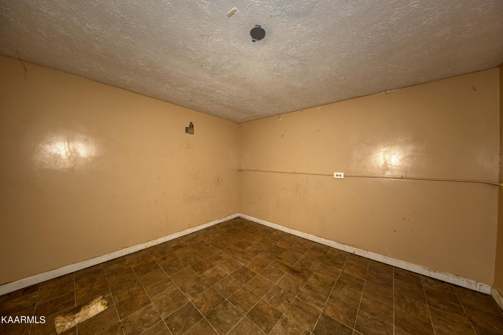5426 Neubert Springs Road Knoxville, TN 37920 - Photo 23 of 26 Gallery Image 23