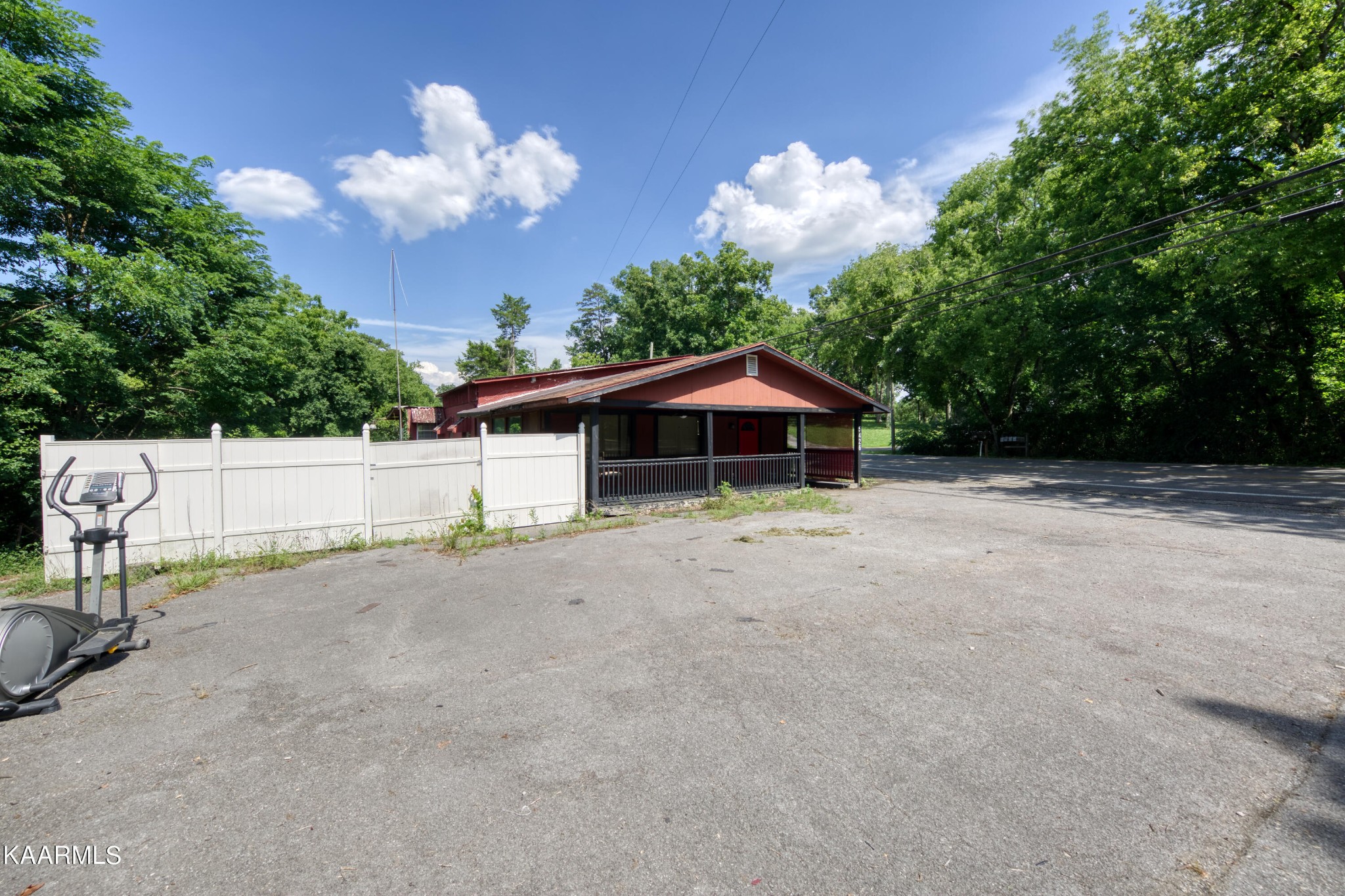 5426 Neubert Springs Road Knoxville, TN 37920 - Photo 8 of 26 Gallery Image 8