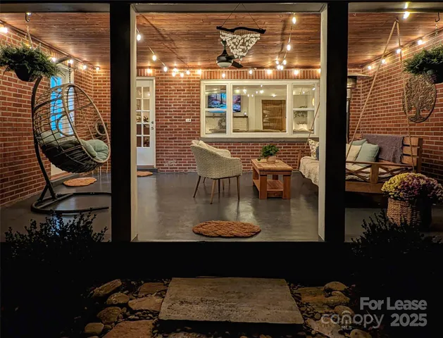 a picture of a living room filled with furniture