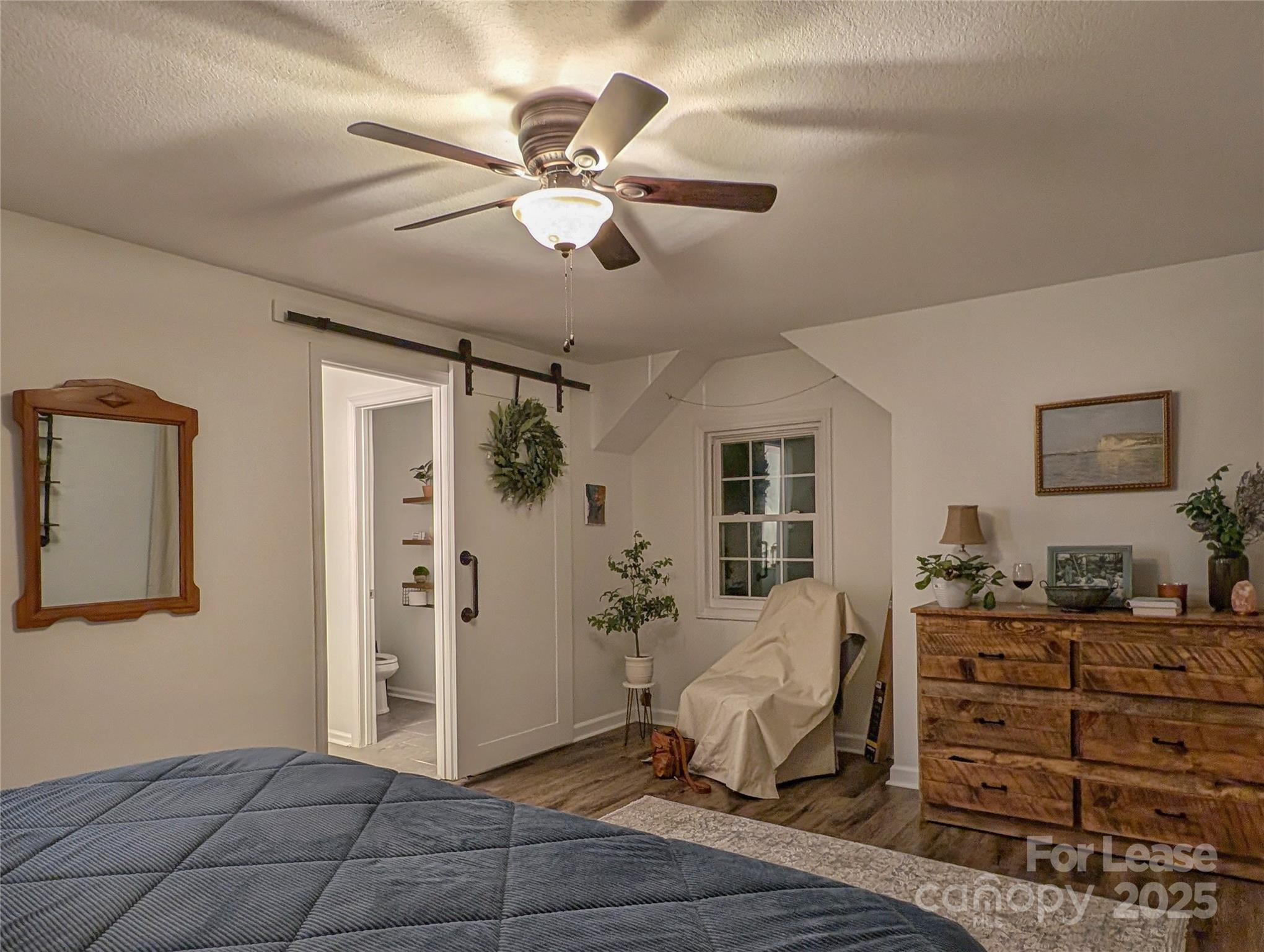 317 Balsam Drive Waynesville, NC 28786 - Photo 42 of 45 a living room with furniture