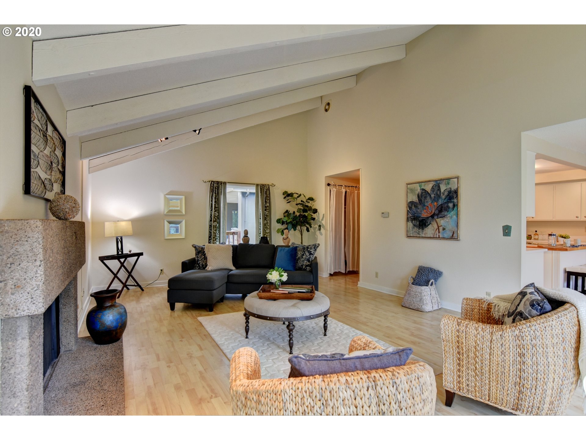 2820 Spring Boulevard Eugene, OR 97403 - Photo 5 of 27 Gallery Image 5