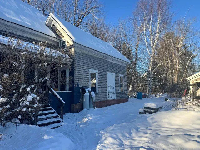 $179,900 | 8 Kilkenny Street, Lancaster, NH 03584