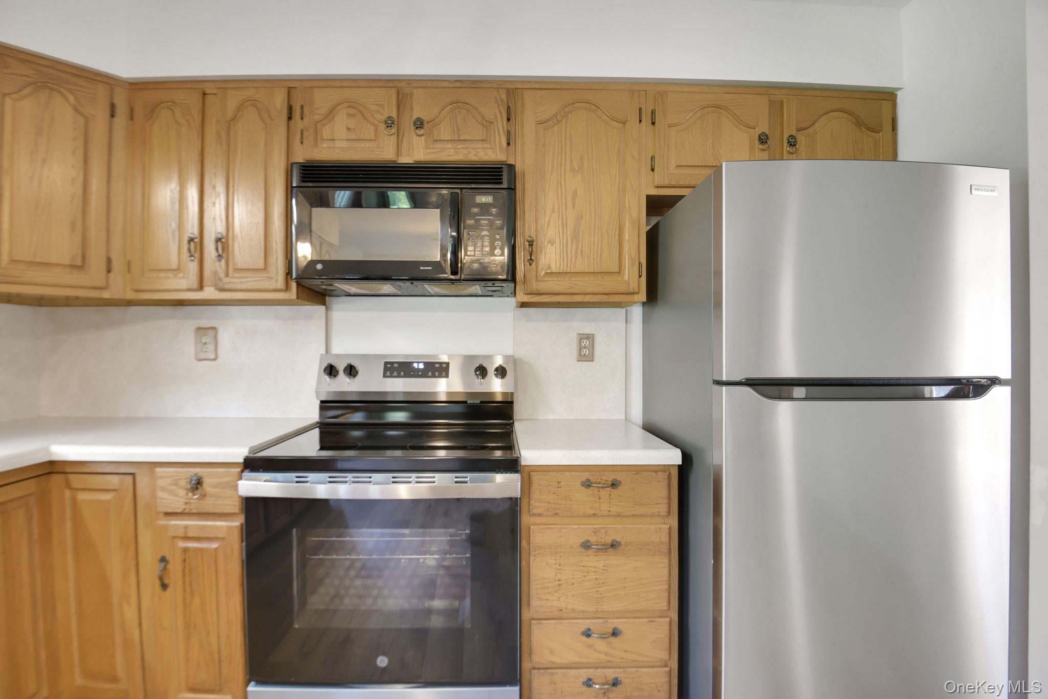 175 Overocker Road Poughkeepsie, NY 12603 - Photo 10 of 29