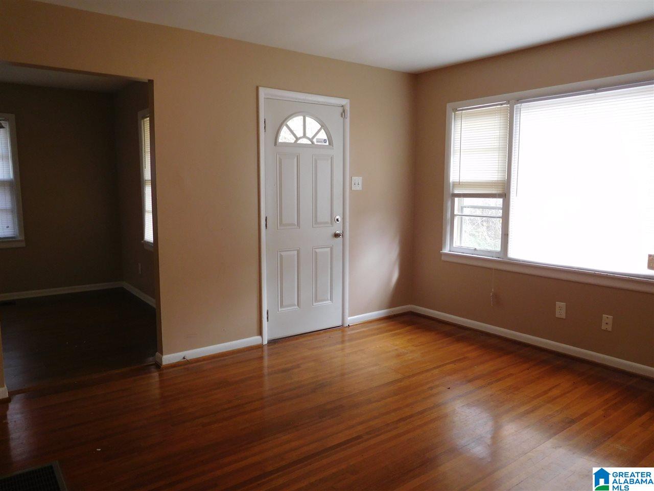 604 Ave J Bessemer, AL 35020 - Photo 6 of 30