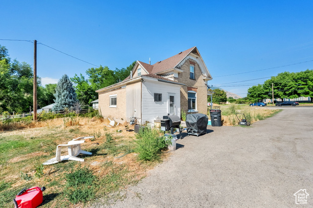 1632 South Main Street Springville, UT 84663 - Photo 77 of 93 View of side of home