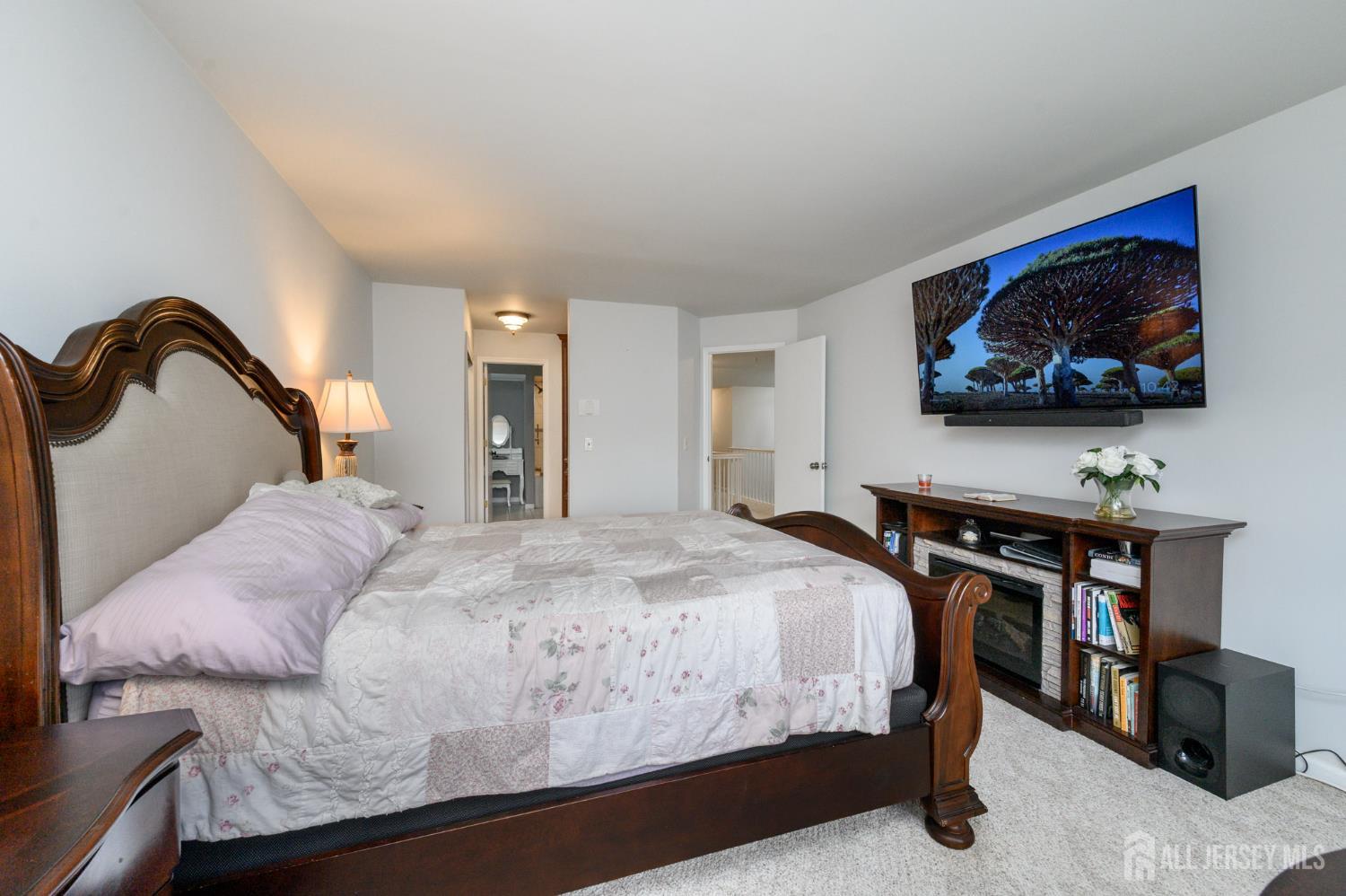 675 Raritan Road, Unit 24 Clark, NJ 07066 - Photo 17 of 37