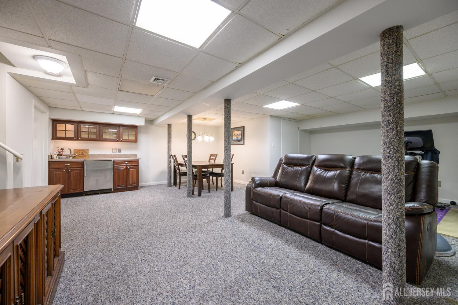 675 Raritan Road, Unit 24 Clark, NJ 07066 - Photo 28 of 37