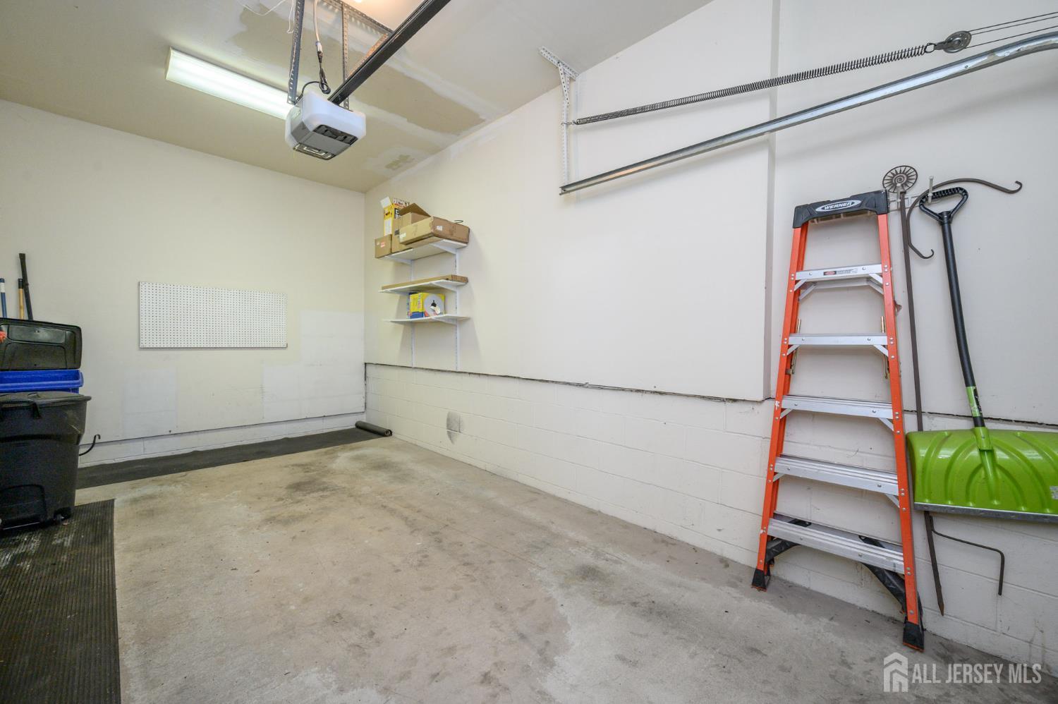 675 Raritan Road, Unit 24 Clark, NJ 07066 - Photo 31 of 37