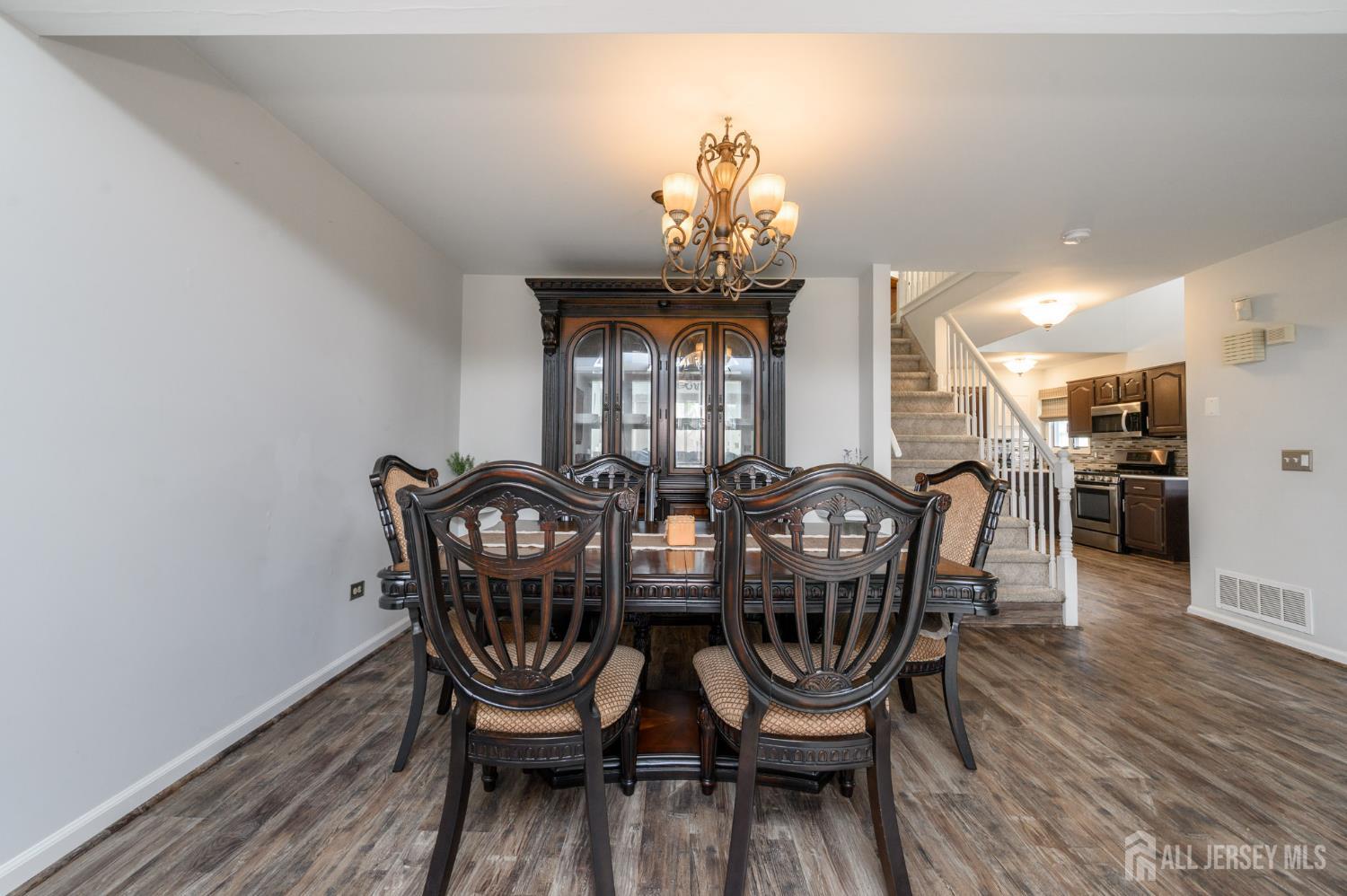 675 Raritan Road, Unit 24 Clark, NJ 07066 - Photo 9 of 37