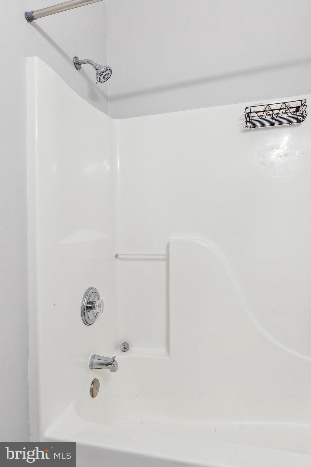 28 Johnson Place Annapolis, MD 21401 - Photo 24 of 35 a bathroom with a shower