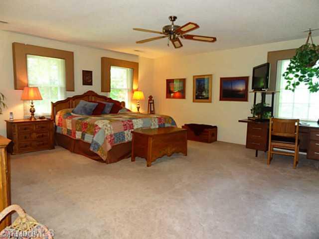 585 Barkworth Road Clemmons, NC 27012 - Photo 8 of 16 Master Bedroom.