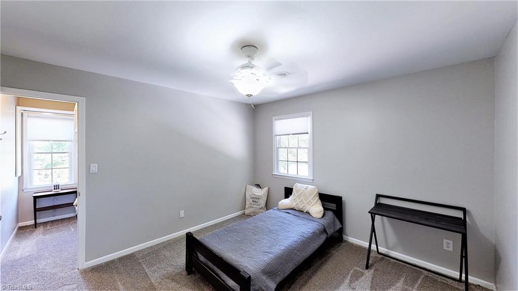 507 Nova Avenue High Point, NC 27265 - Photo 21 of 28 Second bedroom