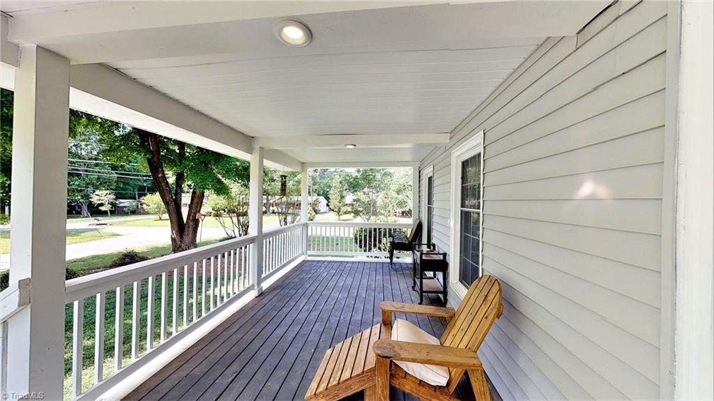 507 Nova Avenue High Point, NC 27265 - Photo 5 of 28 Front covered porch