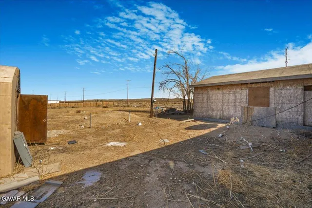 $300,000 | 13861 East Ave G 6, Lancaster, CA 93535