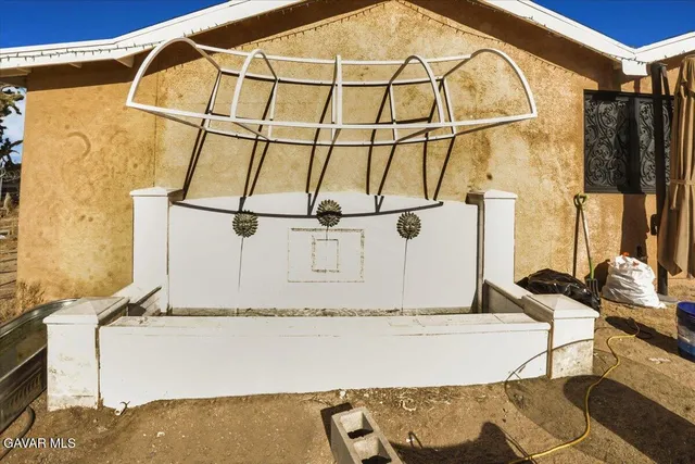 $300,000 | 13861 East Ave G 6, Lancaster, CA 93535