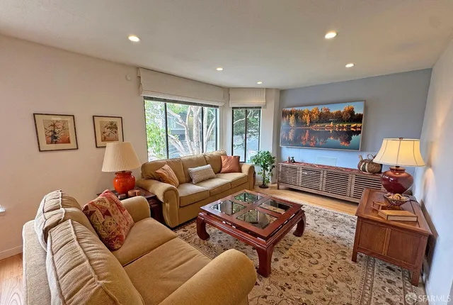 $2,100,000 | 2543 Diamond Street, San Francisco, CA 94131