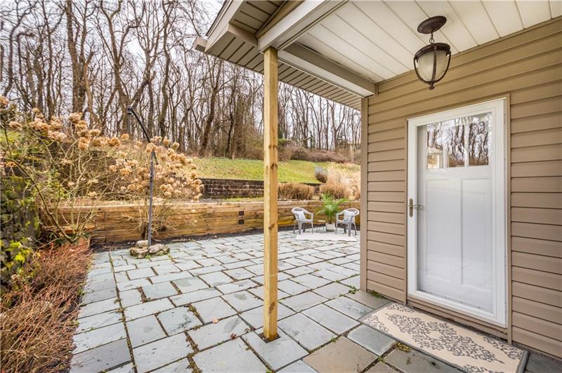 172 McCoy Road McKees Rocks, PA 15136 - Photo 20 of 25