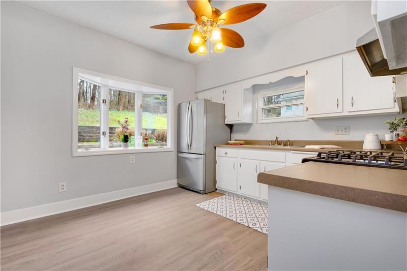 172 McCoy Road McKees Rocks, PA 15136 - Photo 10 of 25