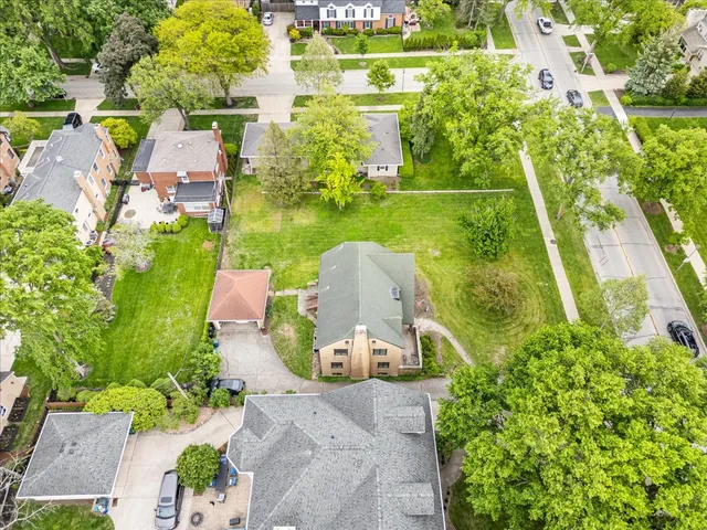 $699,000 | 219 East St Charles Road, Elmhurst, IL 60126