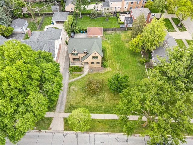 $699,000 | 219 East St Charles Road, Elmhurst, IL 60126