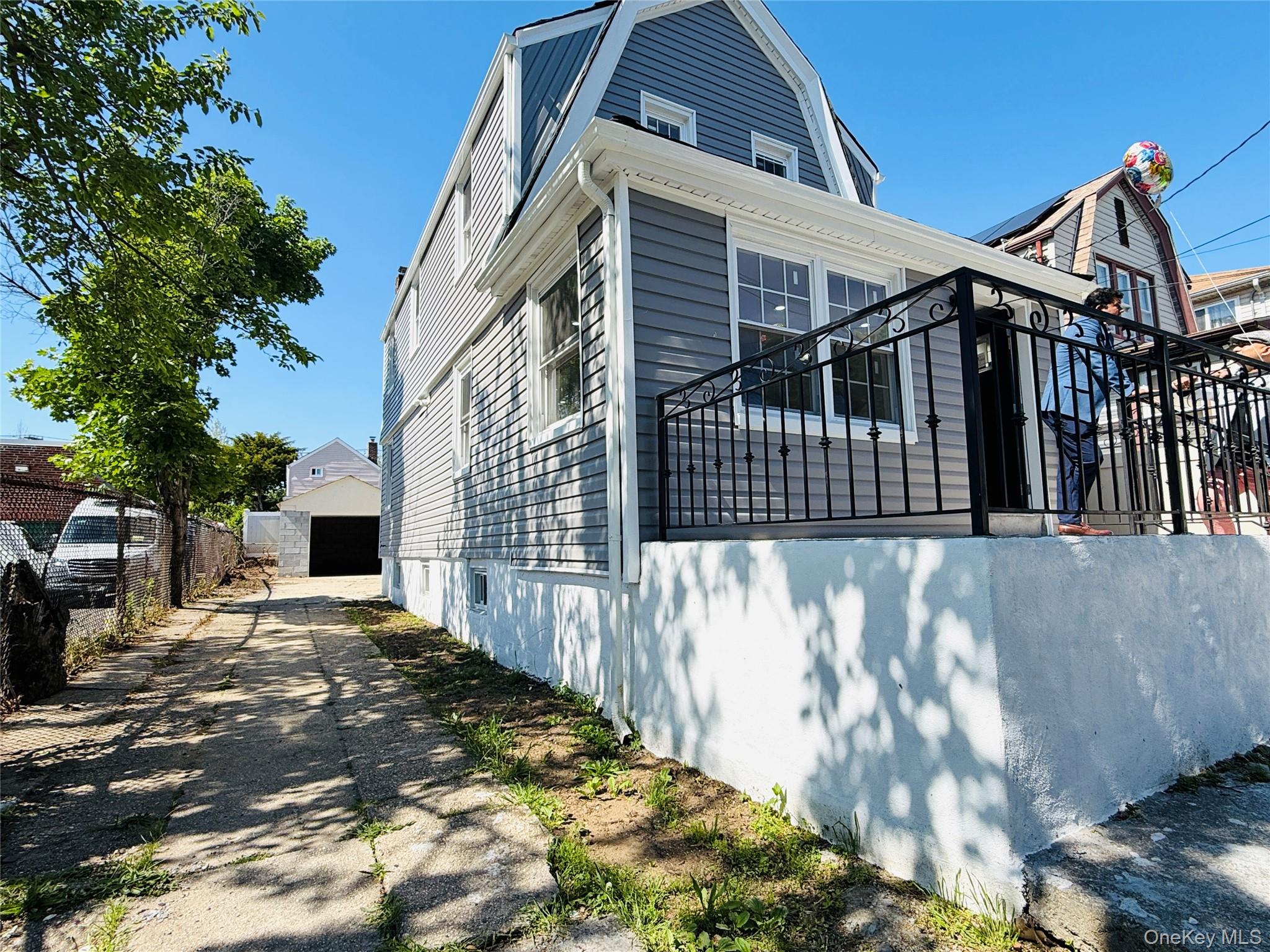 164-21 109th Road Queens, NY 11433 - Photo 13 of 14