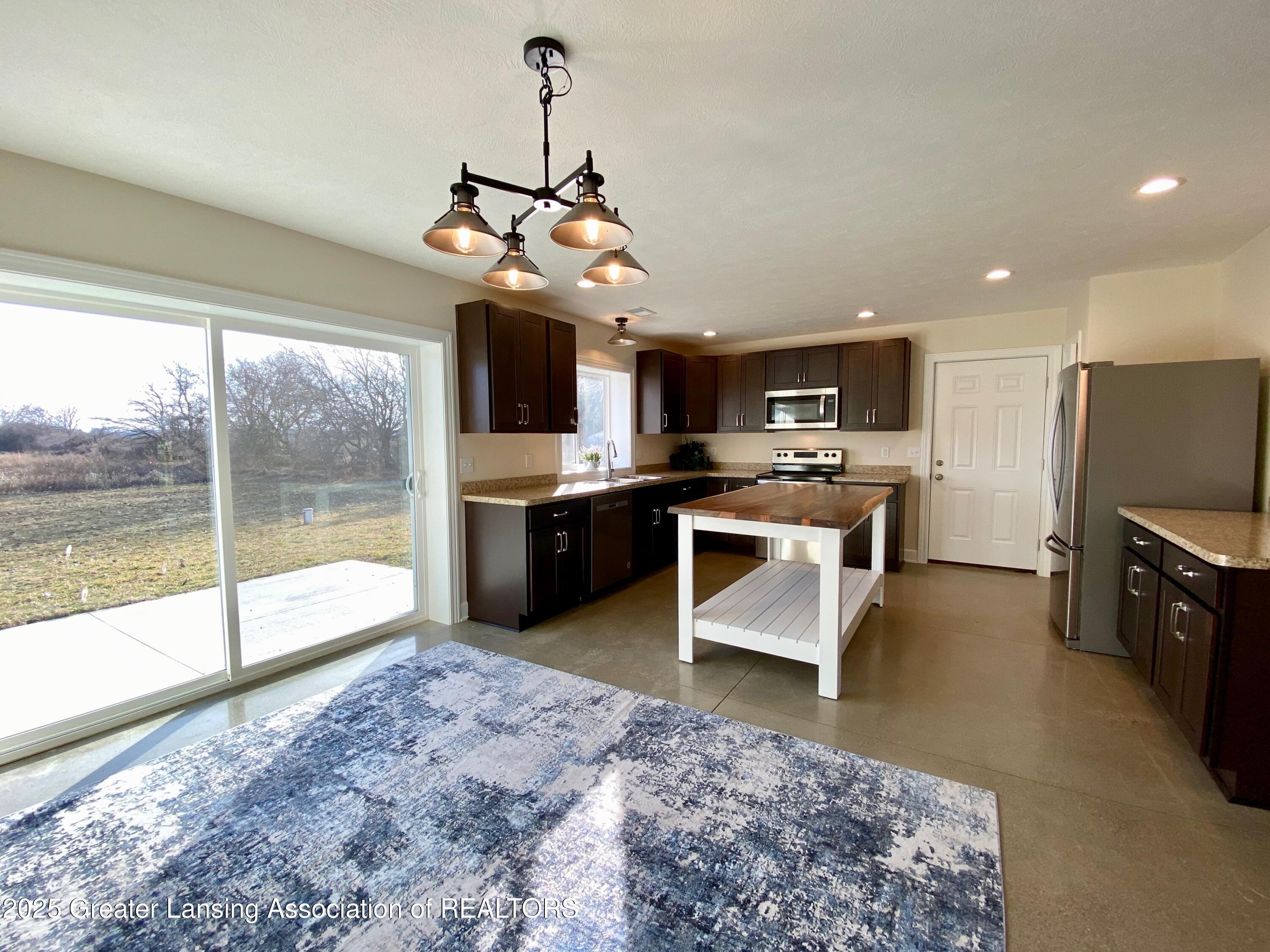 2491 West Price Road St. Johns, MI 48879 - Photo 7 of 52 IMG_8317