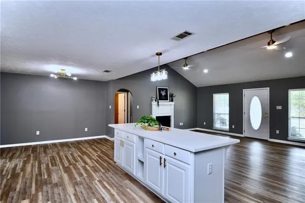 $259,000 | 728 Austin Drive, Pineville, LA 71360