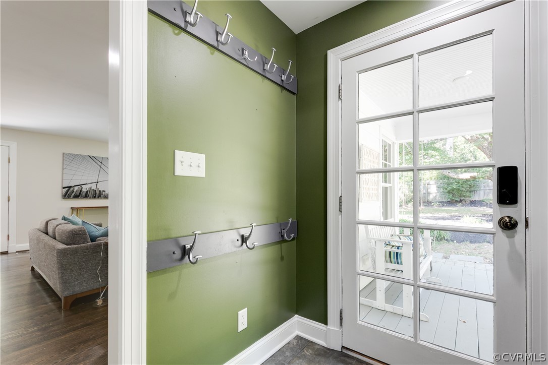 7728 Brookside Road Henrico, VA 23229 - Photo 26 of 47 Mudroom