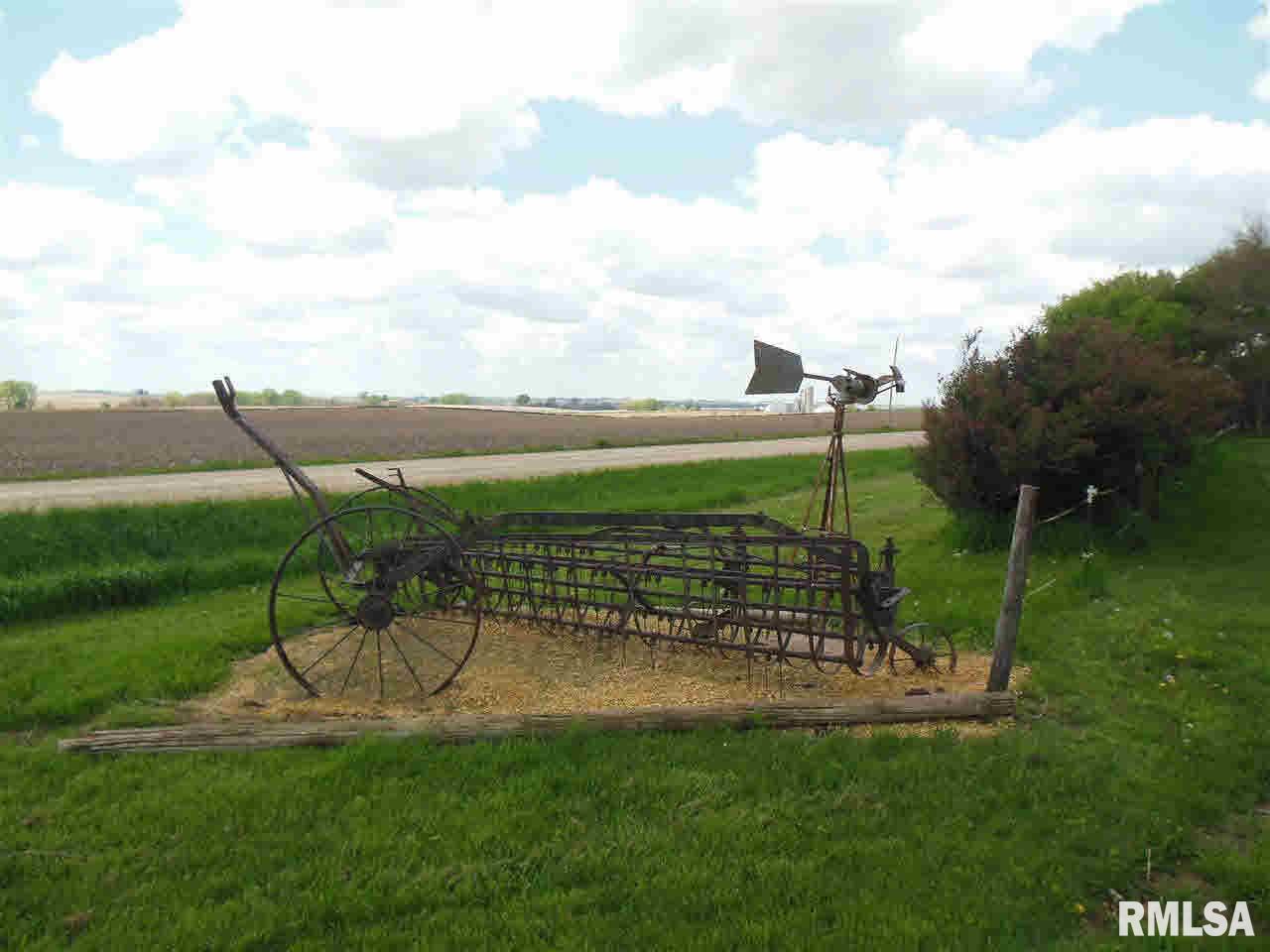 26221 Allens Grove Road Dixon, IA 52745 - Photo 2 of 21 Gallery Image 2