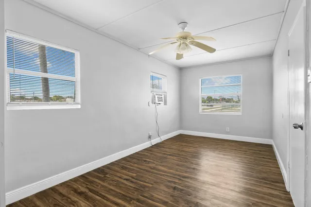 $499,000 | 652 Bayberry Drive, Lake Park, FL 33403