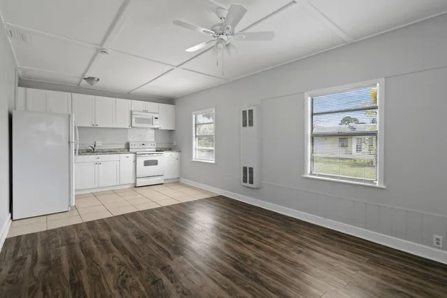 $499,000 | 652 Bayberry Drive, Lake Park, FL 33403