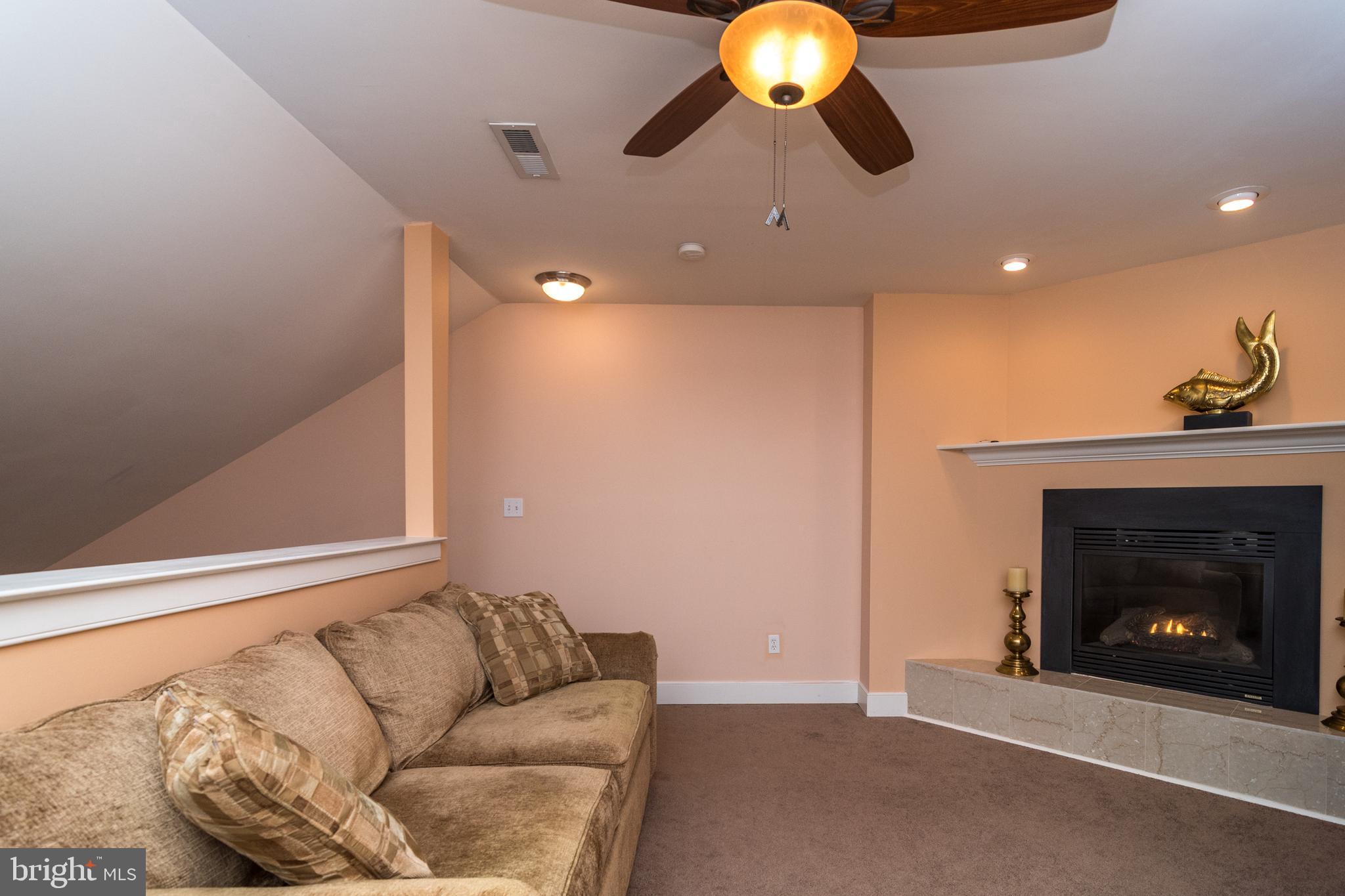 1630 Welsh Road, Unit 4A Philadelphia, PA 19115 - Photo 17 of 35 Large Loft area overlooks Living Room