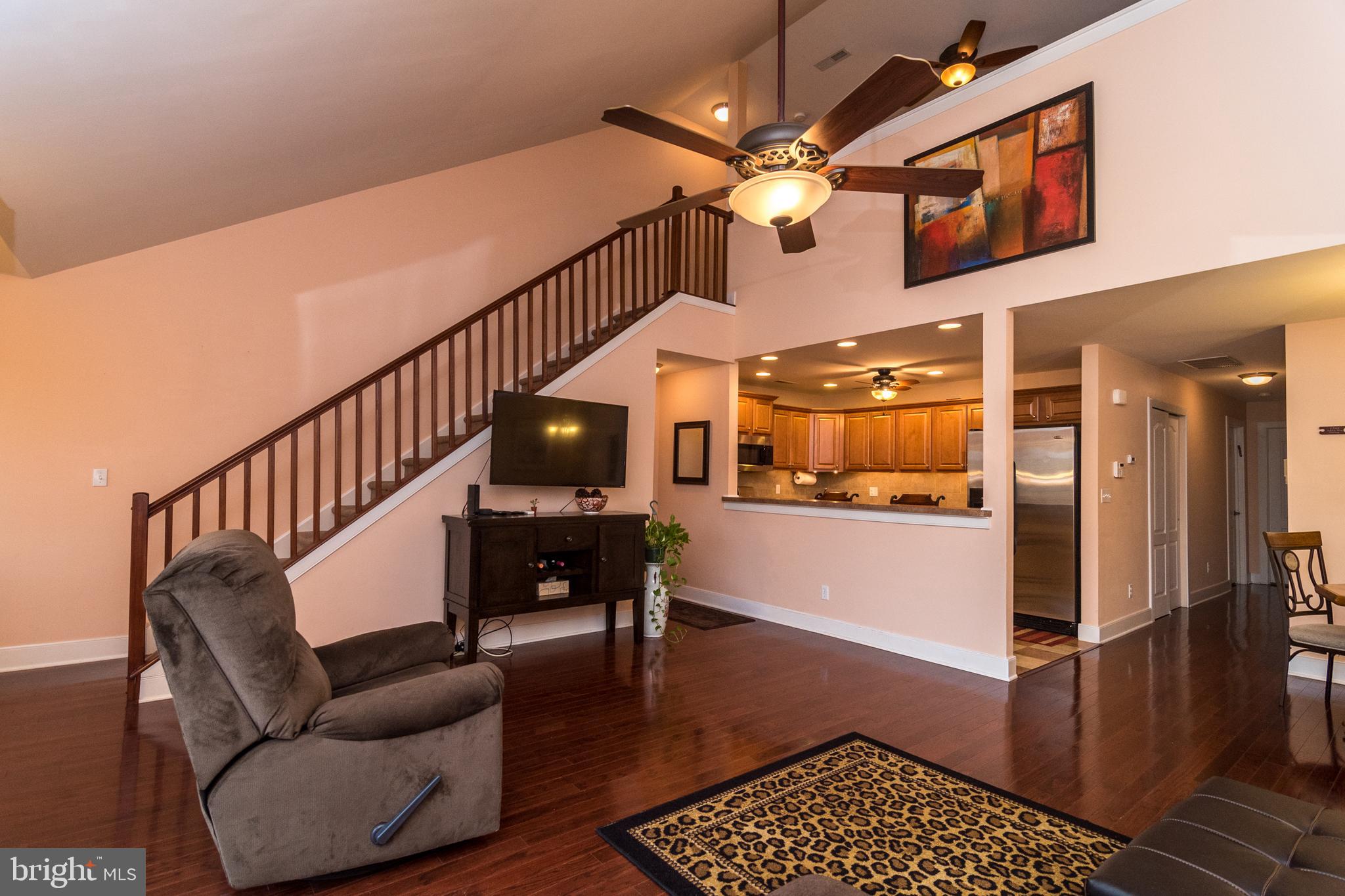 1630 Welsh Road, Unit 4A Philadelphia, PA 19115 - Photo 8 of 35 Great open Floor Plan!
