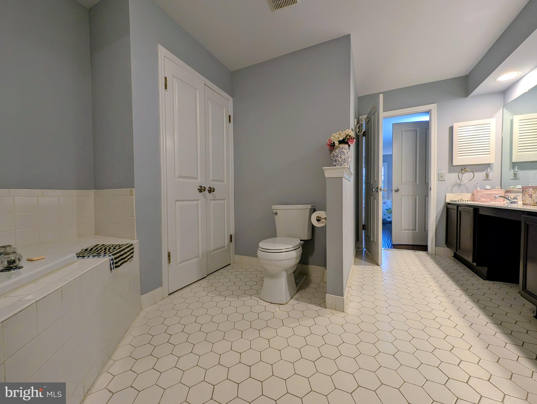 318 Brickhouse Road Princeton, NJ 08540 - Photo 15 of 19
