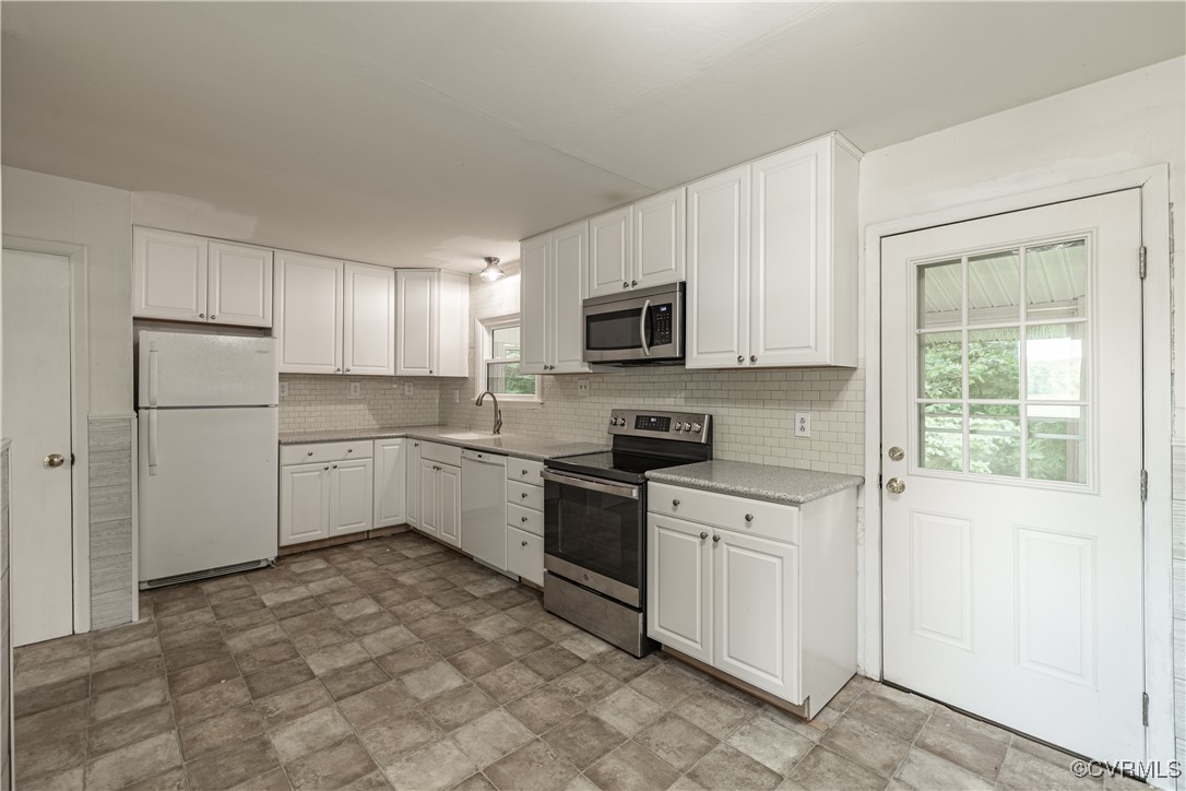2400 Quaker Road Quinton, VA 23141 - Photo 19 of 44 Gallery Image 19