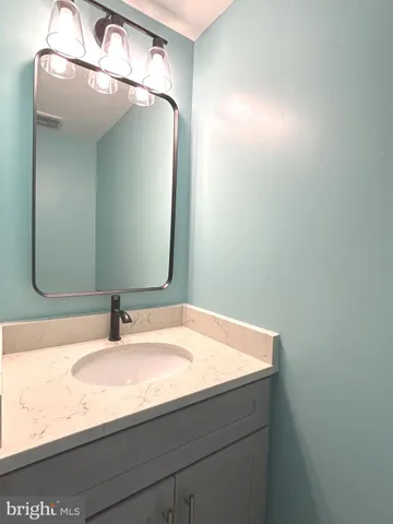 $2,450 | 18 Parliament Drive, Mount Holly, NJ 08060