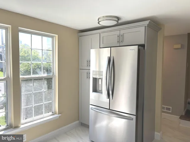 $2,450 | 18 Parliament Drive, Mount Holly, NJ 08060