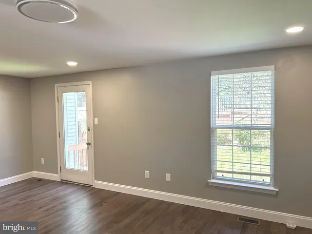 $2,450 | 18 Parliament Drive, Mount Holly, NJ 08060