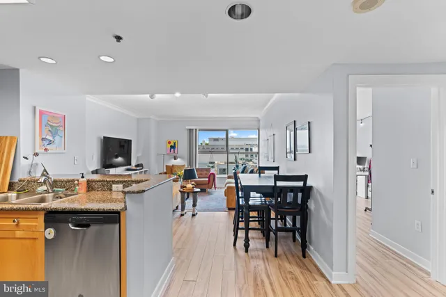 $3,350 | 777 7th Street Northwest, Unit 1014, Washington, DC 20001