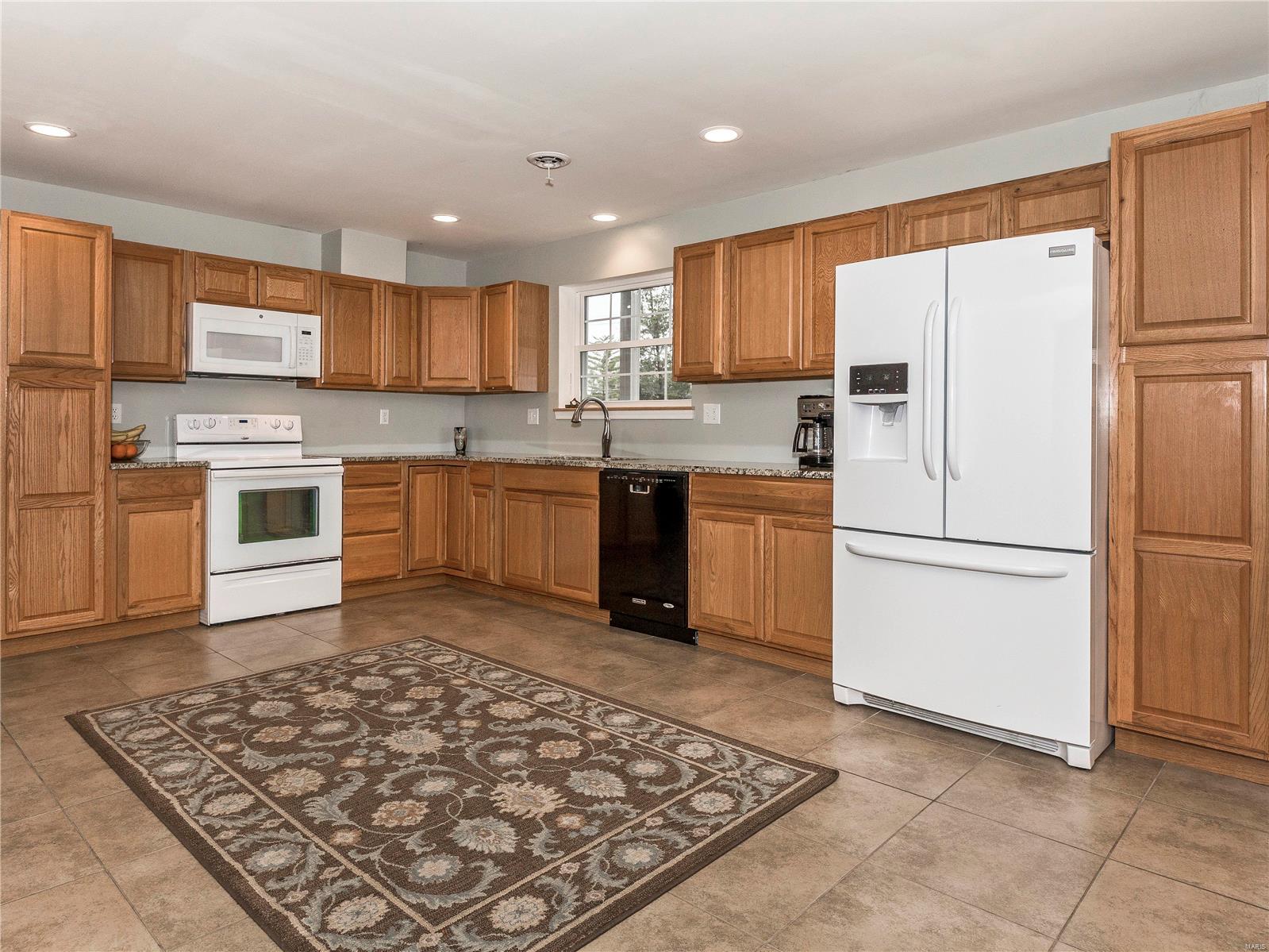 1512 Seiler Road Alton, IL 62002 - Photo 11 of 28