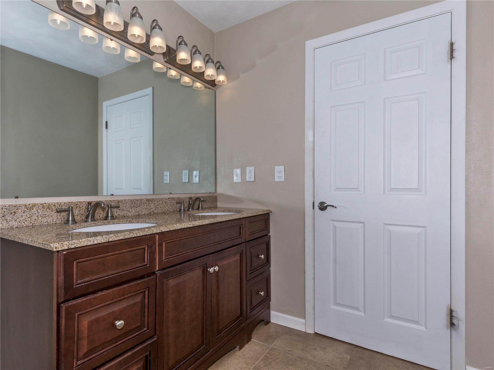 1512 Seiler Road Alton, IL 62002 - Photo 23 of 28