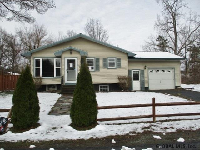 31 Orchard Road Schodack, NY 12033 - Photo 3 of 15 Photo 3
