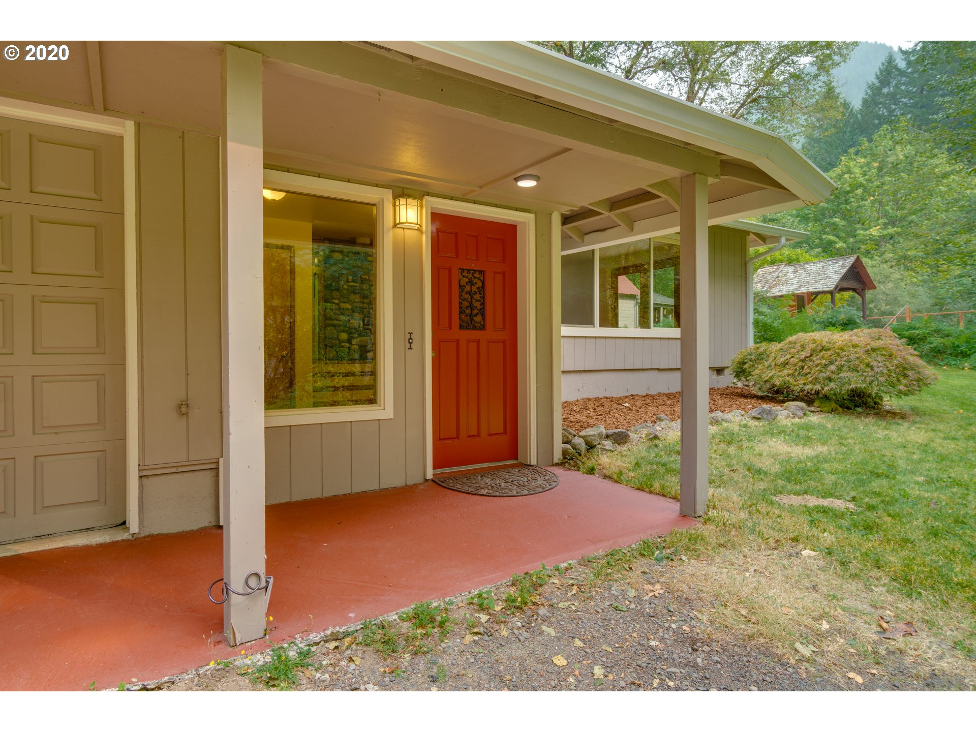 18740 East Aschoff Road Rhododendron, OR 97049 - Photo 4 of 32 Gallery Image 4