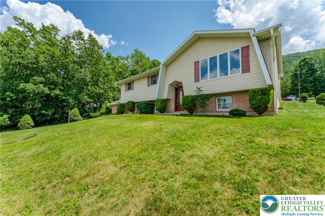 590 Airport Road Ashland, PA 17921 - Photo 3 of 51