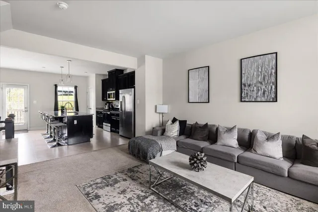 $274,990 | 195 Ontario Drive, Falling Waters, WV 25419