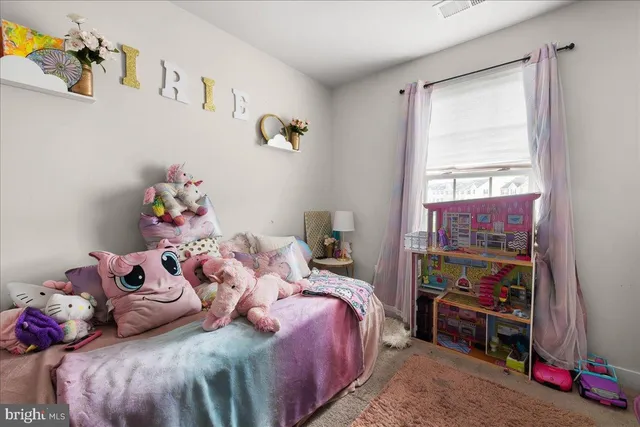 $274,990 | 195 Ontario Drive, Falling Waters, WV 25419