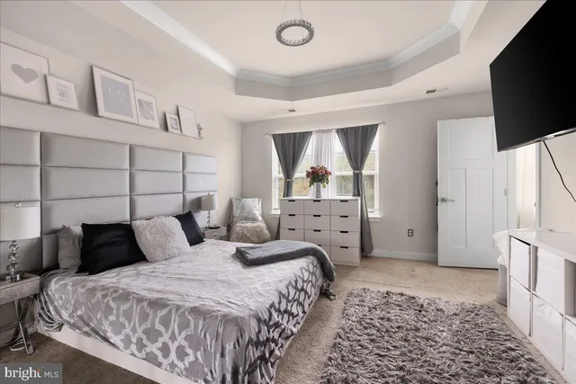 $274,990 | 195 Ontario Drive, Falling Waters, WV 25419