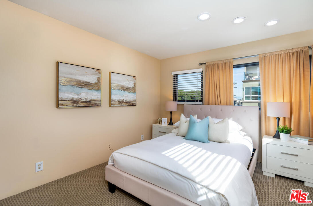 16 64th Avenue Playa del Rey, CA 90293 - Photo 19 of 37 Gallery Image 19
